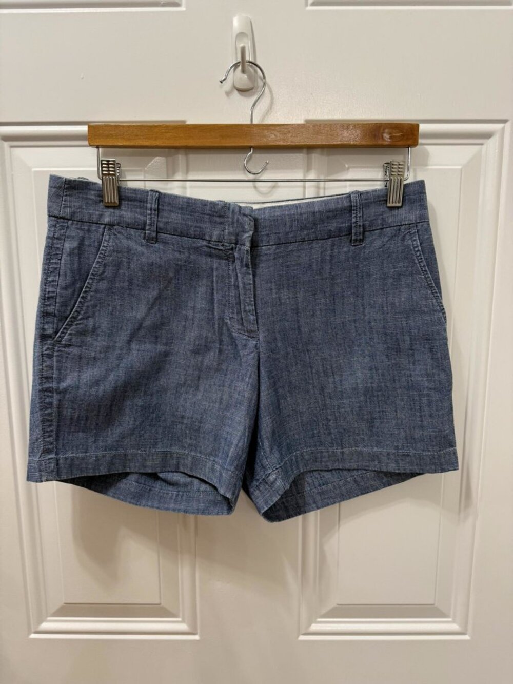 J.Crew Women's Shorts Size 6  Lightweight Blue Summer Shorts